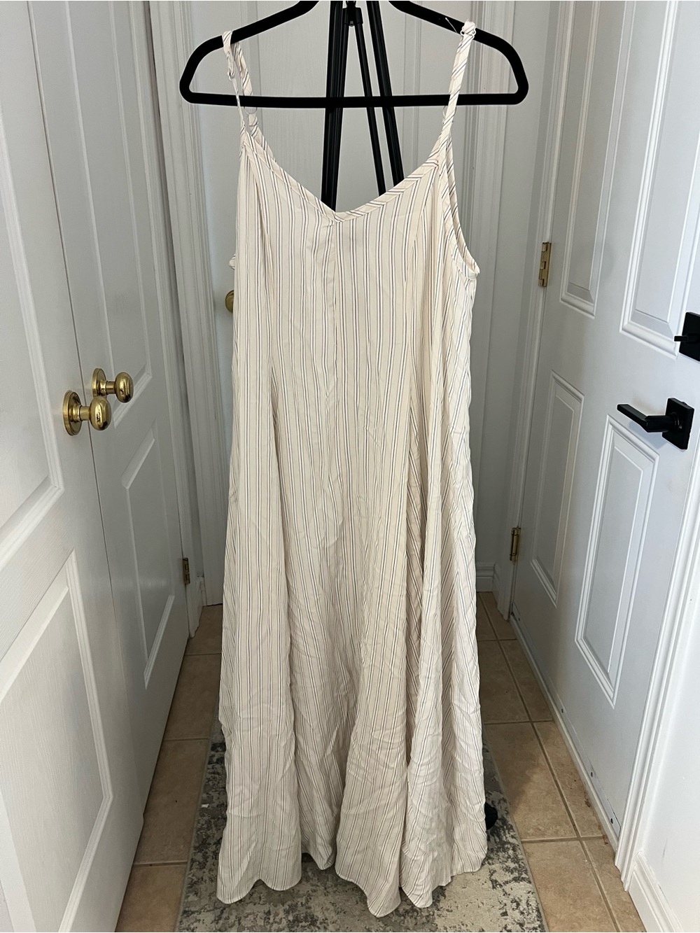 Torrid Cream Striped Sleeveless Maxi Dress - Picture 2 of 7